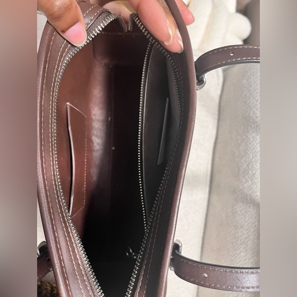 Coach Swing Zip Shoulder Bag - Picture 3 of 8